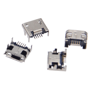 Connecteur USB Micro-B femelle 5 broches (4 utilisées) vertical DIP, type à sertir ou à coque plate, prise à montage traversant - Product Image 1