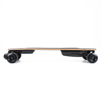 Planche à roulettes électrique tout terrain bon marché 2000w planche à roulettes électrique télécommandée scooter électrique haute puissance pour adulte