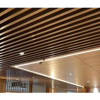 Décoration de plafond de restaurant, décoration intérieure, plafond en aluminium en forme de U, effet bois