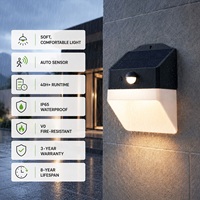 Lampu Dinding Tenaga Surya IP65 Tahan Air Sensor Gerak PIR Lampu Dinding Luar Ruangan Lampu Taman Tenaga Surya Keamanan