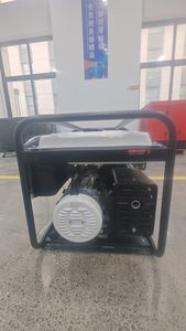 Générateur à essence à châssis ouvert 8,5 kW monophasé/triphasé pour usage commercial et travaux de construction - Product Image 3