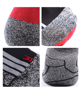 Chaussettes de course personnalisées de haute qualité en plein air antitranspiration compression en tricot éponge Coolmax pour hommes - Product Image 6
