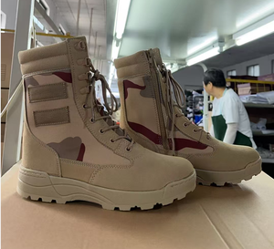 Bottes de camouflage désertique TSB09 3 couleurs, en cuir de vachette avec surpiqûres sur la pointe et le talon pour une durabilité accrue. - Product Image 1