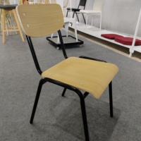 Chaise d'école en contreplaqué courbé avec structure métallique, chaise de formation