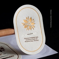 Étiquettes personnalisées auto-adhésives gaufrées en relief couleur mate avec logo doré, impression sur mesure