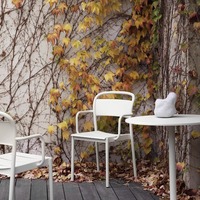 Ensemble de table à manger d'extérieur moderne et durable en aluminium, résistant aux intempéries, léger, pour usage commercial, scolaire et hospitalier