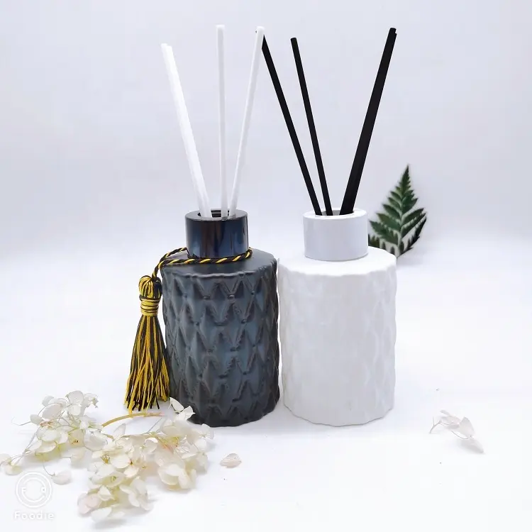 Minyak Esensial Aromaterapi Rumah, Tahan Lama Kantor Udara Segar Ruang Parfum Kamar Tidur Botol Kaca Reed Diffuser