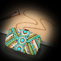 3D Blumen-Strass Hartschalen-Abendclutch Abnehmbarer Metall-Kussverschluss Kristall-Handtasche Damen Hochzeit Bankett Party Polyester