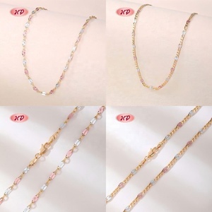 Collier à maillons en alliage de cuivre plaqué or 18 carats, style vintage, avec incrustation à griffes, bijoux en gros pour les fêtes - Product Image 2
