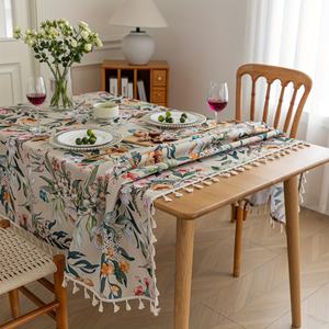 Mantel Elegante de Estilo Bohemio, Color Beige Floral, 100% Poliéster, con Borlas, Técnica de Tejido, Impermeable, Lavable, Duradero, para Uso Diario - Product Image 2