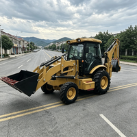 Chargeuse-pelleteuse et excavatrice multifonction avec outils interchangeables pour les travaux de génie civil général