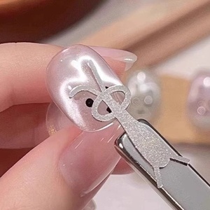 공장 도매 하트와 토끼 철 와이어 고양이 눈 마그네틱 도구 젤 매니큐어 강한 네일 자석 도구 세트 - Product Image 2