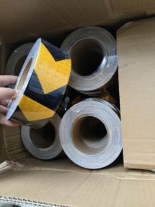 Rétro-réflecteurs de qualité entrepôt pour la sécurité des camions - Product Image 4