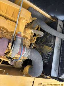 Excavatrice sur chenilles d'occasion 330BL en excellent état, cabine propre, moteur diesel, pompe hydraulique, modèle 2024, VENTE CHAUDE, bon état - Product Image 5