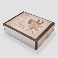 Vente en gros de boîte postale d'emballage d'expédition ondulé laminé mat de cadeau de luxe avec fleur avec impression intérieure