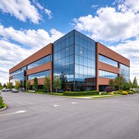 Bâtiment préfabriqué en structure métallique, économique, pour projet de supermarché sur mesure, avec une courte durée de construction