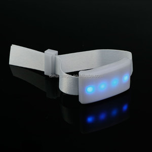 Pulseras LED Intermitentes <span class=keywords><strong>de</strong></span> Alta Calidad para Fiestas, Activadas por Música, con 4 LED, Logotipo Personalizado, Banda Luminosa - Product Image 1
