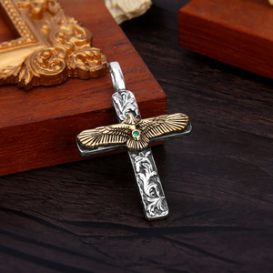 Argento placcato aquila in ottone croce collane Punk <span class=keywords><strong>Retro</strong></span> ciondolo croce aquila intagliato fiore Vintage ciondoli di alta gioielleria per gli uomini - Product Image 4