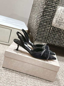 Sandalias de Tacón de Aguja con Lazo y Diseño de Ojo de Gato de la Marca JimmysChoos, de Cuero Genuino, con Cristales Importados, de Venta Caliente - Product Image 4