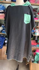 Toalla Poncho con Capucha Turca al por Mayor, Personalizada para Adultos, 100% Microfibra, Secado Rápido, para Surf y <span class=keywords><strong>Playa</strong></span>, Toalla <span class=keywords><strong>de</strong></span> Cambio con Capucha - Product Image 2