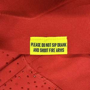 Sudadera con Capucha de Alta Calidad 100% Algodón para Hombre, Estilo Urbano, con Estampado 'THAT'S a AWFUL LOT of COUGH SYRUP' - Product Image 4