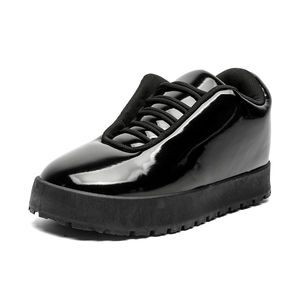 Zapatillas de plataforma informales para hombre de nicho de diseñador, ropa de calle de moda Original con suela gruesa, zapatos de monopatín gruesos de suela gruesa - Product Image 1