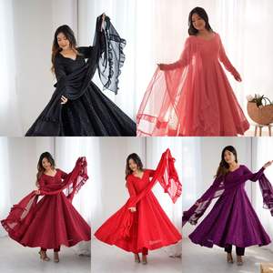 Tela Anarkali de la mejor calidad en color Rosa Madder, Georgette Fox suave y pesado, con trabajo de hilo de lentejuelas Lukhnawi, precio al por mayor. - Product Image 2