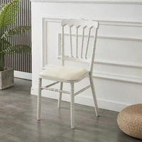 Chaise de banquet élégante et robuste en métal, empilable, imperméable, à dossier solide, idéale pour la restauration, les mariages et les hôtels – Prix abordable