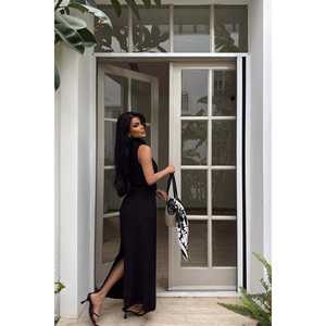 Conjunto Formal Negro Regium de Dos Piezas, Top Ajustado y Pantalones Cortos con Cuello de Lazo, Decoración con Logotipo, Diseño Sólido, Largo por Encima de la Rodilla - Product Image 1