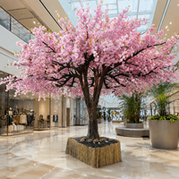 Arbre artificiel de cerisier en pleine floraison de qualité supérieure, fleurs roses réalistes pour la décoration de hall d'hôtel de luxe, restaurant haut de gamme