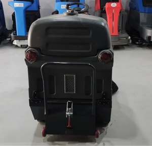 Leaf Vacuum Vehicle Driving Electric Road <strong>Cleaning</strong> <strong>Machine</strong> <strong>Clean</strong> <strong>up</strong> the Garbage on the Road Surface - Product Image 4