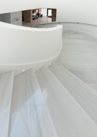 Escalier moderne intérieur CBMmart, norme australienne, double poutre, marches en marbre blanc, escalier en arc