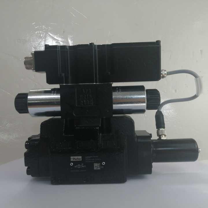 PARKER Proportional Directional Valve D31FCE02DC1NB70 thumbnail-2