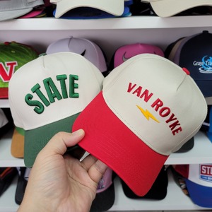 Hip Hop Thêu OEM Kaki <span class=keywords><strong>Maroon</strong></span> Mũ Bóng Chày Chất Lượng Cao Thể Thao Người Đàn Ông Mới Của 3D Thêu Một Khung <span class=keywords><strong>Hat</strong></span> <span class=keywords><strong>5</strong></span> Bảng Điều Chỉnh Mũ Bóng Chày - Product Image 2