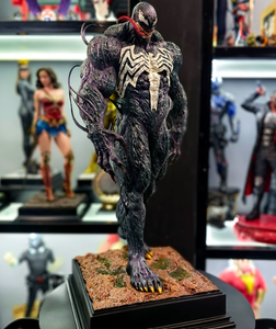 Statua di Venom, Stile <span class=keywords><strong>Fumetti</strong></span> <span class=keywords><strong>Marvel</strong></span>, per Arredamento Casa e Collezionisti, Materiale in Resina, Pezzo da Esposizione Altamente Dettagliato da 33 Pollici - Product Image 5