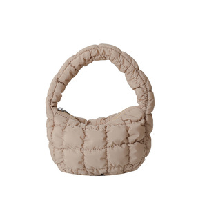 2024 nouveau Mini sacs femmes sacs à main dames bouffant maquillage sac à la mode plissé sous les bras dames petit fourre-tout sac bouffant - Product Image 2