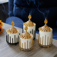 Brûleur d'encens en céramique sur support en fer de style islamique, brûleur d'encens pour l'Aïd avec couvercle en forme de dôme de mosquée dorée, brûleur d'encens arabe