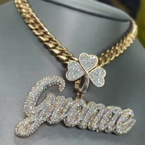 Collar <span class=keywords><strong>de</strong></span> diamantes <span class=keywords><strong>de</strong></span> moissanita con busto <span class=keywords><strong>de</strong></span> moda personalizable con cadena <span class=keywords><strong>de</strong></span> cuerda con certificado VVS <span class=keywords><strong>y</strong></span> placa <span class=keywords><strong>de</strong></span> nombre - Product Image 2