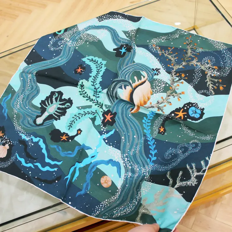 Elegant Graceful Fashion Silk Square Scarf Twill 65cm*65cm Scarves Digital Printing for Lady Girlfriend