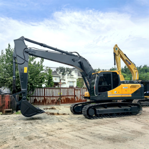 Excavatrice Hyundai 210LC-9S modèle 2018, godet de 1,1 m, poids opérationnel de 21 tonnes, moteur de 124 kW, 5,9C, bon prix à vendre - Product Image 1