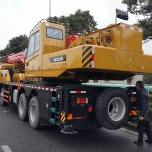 קבל הנחה של $15K על מכירת עגורן 25 טון מדגם STC250 עם אחריות לשנה - Product Image 2