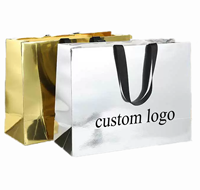 Sacs de shopping en papier d'art doré argenté portables avec logo personnalisé Impression naturelle Sacs de vente au détail réutilisables
