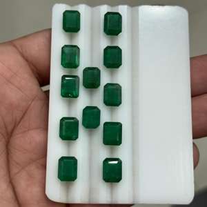 Esmeralda Natural de Zambia, Corte Esmeralda Suelto, 7x9 mm, Tamaño Calibrado, Lote en Venta para Joyería y Otros Usos, Esmeralda de Zambia al por Mayor - Product Image 1