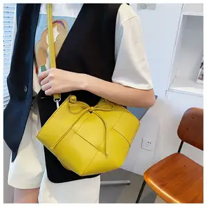 Toptan vintage noel kumaş moda-Kova stil dokuma desen Moda çanta bayan omuz çantaları Pu deri Bolsas De Moda benzersiz kadın tasarımcı Tote çanta