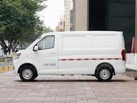Nouvelle fourgonnette électrique compacte Changan Ruixing M60 avec feux LED, toit ouvrant, conduite à gauche, caméra de recul, intérieur sombre