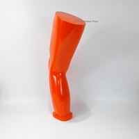 Mannequin de jambe en fibre de verre de haute qualité DELIANG avec support de présentation de chaussettes en tissu pour l'utilisation en salle d'exposition d'équipements et de vêtements de sport