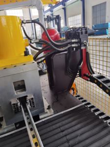 Vor verzinkter Stahl Verzinkter Stahl Federbein kanal C Typ Fliesen herstellungs maschine In <span class=keywords><strong>China</strong></span> Solarst reben kanal Rollform maschine - Product Image 2