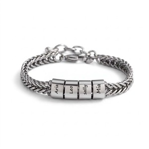 Pulsera de Cadena de Acero Inoxidable con Nombre Grabado Personalizado, Chapada en Rodio, Estilo Clásico Unisex con Dijes de Nombre Grabados - Product Image 1