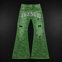 DiZNEW Jeans Flare Homme Streetwear Vert Camouflage Personnalisé avec Broderie 3D Intense et Clous, Pantalon en Denim Ample Déchiré Style Y2K Grunge
