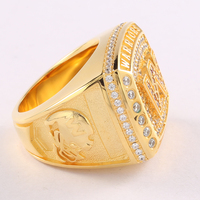 Bague de championnat plaquée or rose en cuivre et zircon, design personnalisé pour cadeau de fête et d'anniversaire